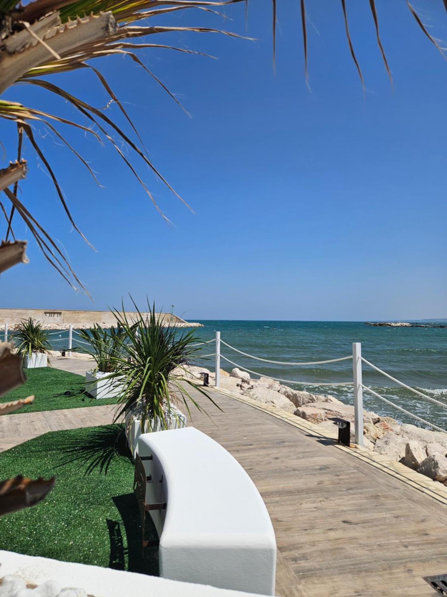 Dada Suites And Sea San Salvo Dış mekan fotoğraf