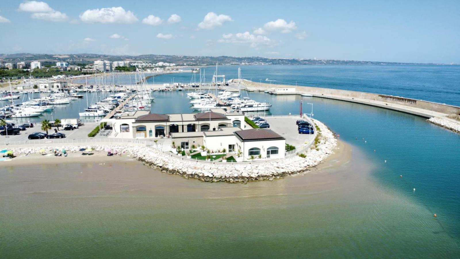 Dada Suites And Sea San Salvo Dış mekan fotoğraf